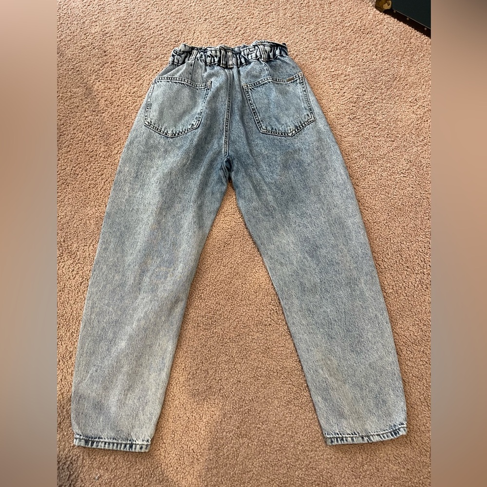 ZARA High-waisted Paper bag Mom Jeans - Picture 9 of 9